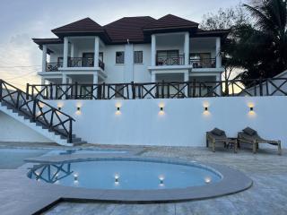 Alfa Boutique Hotel - 7