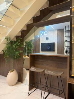 ELVANA SUITE - 2 Bedroom Serviced Duplex Apartment - 3