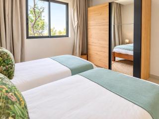 SG21 l Beachview l Noria Apartment - 1