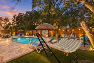 Fort Walton Fun Pool Hot Tub Games Firepit - 6