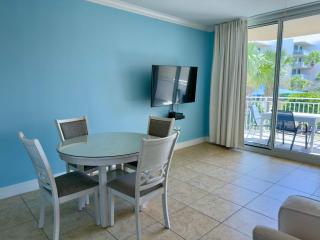 2nd Floor Welcoming Condo At Waterscape 490 Feet Of Private Beach - 5