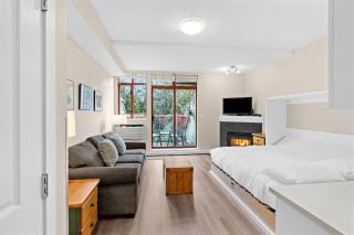 Alpenglow Lodge Studio Suite with park view by MVA - 8