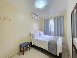 Apt 3 Quartos - 10 min Centro em Condominio - 8