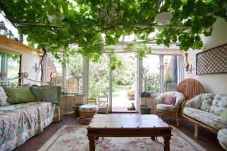 Observatory House Bedford Whole House - 7 bedrooms - 6