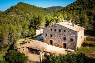 Large rural house with outdoor pool 1 hour from Barcelona - 2