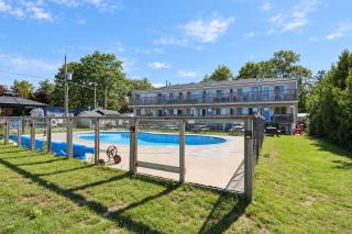 Shoreline Retreat -Beach Front -Wasaga Beach -Cottage -2 - 7