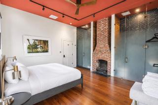 Red Room at the Grand Maloney - Key West - 7