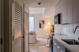 The Biscayne VI Vibe 8853 - 0