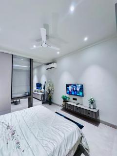 Alora Suite - 7