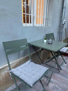Baby apartment in city center with garden - 2