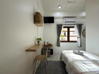 Jungle Cafe and Guesthouse - 6