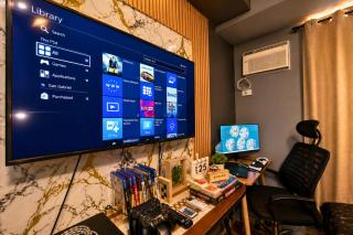 28F Avida Riala Tower 1 Modern Studio with PS4, 100Mbps WiFi, Pool Access and Workspace - 7
