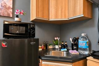 28F Avida Riala Tower 1 Modern Studio with PS4, 100Mbps WiFi, Pool Access and Workspace - 2