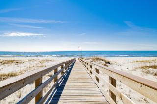 Beachfront Stylish Condo - Stunning Views! - 5