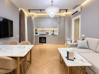Luxurious 3-bedroom apartment in the Skyline Towers residential complex - 3
