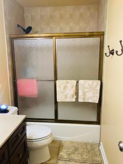 B5 A private room in Naperville downtown with desk and Wi-Fi near everything - 1