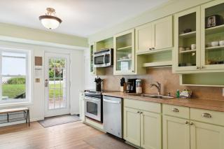 612 E Ashley - Shore Beats Work - 4 Bedrooms - 6