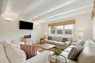 612 E Ashley - Shore Beats Work - 4 Bedrooms - 5