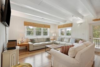 612 E Ashley - Shore Beats Work - 4 Bedrooms - 4