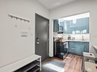 Cozy&Modern 2Bdr Apartment PIttsburgh - 1