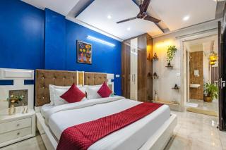 Expressway Studio Near Yashobhoomi - 1