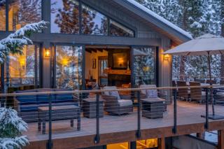Updated Tahoe Retreat - AC & Hot Tub Lake Views - 6
