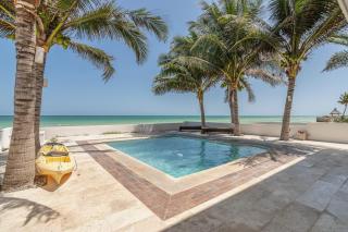 LaAndy Andys, casa frente al mar con piscina en - 8