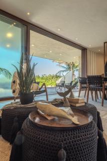 Casa áurea, Frente al mar - 8