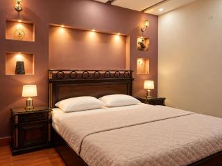 Pine Stay Premium 3 Bedroom Furnished Family Home - 7