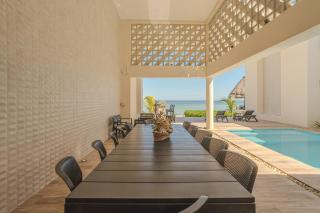 Rego Rego, Frente al Mar - 4
