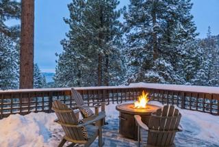Tahoe Retreat - Private Hot Tub & Scenic Views - 8