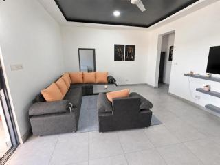 Villa Modern 3BR, Private Pool & AC in Galu - 7