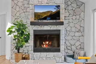 The Modern Mountain Escape - 8