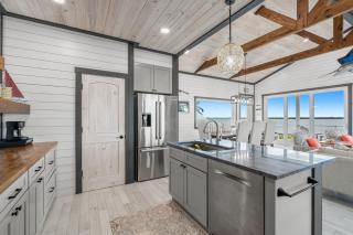 Coral House - Island Retreat -Boater's Paradise- - 6