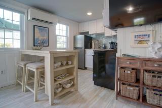 Walk to Beach & Eats! Dennis Port Cottage, 2 Decks - 3