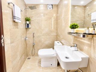 Hotel Royal PV Enclave Near Jagannath Temple # Sea Beach - Wifi and Parking-Lift - Air conditioning Premium Rooms - 8