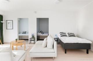 Bright two bedroom with sauna and balcony Kalevankatu - 4