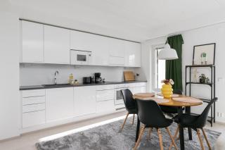 Bright two bedroom with sauna and balcony Kalevankatu - 1