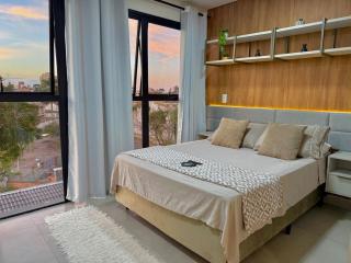 Botani.co · Studio com garagem perto da UFPR e Jardim Botânico - 0