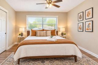 with Arcade and Covered Patio Sleep 9 in this 4 Bedroom 2 Bath Home 5 star host Deer Park TX - 7