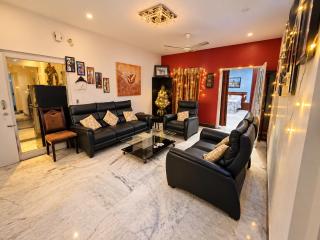 A place to relax and easy accesses to city, airport, train station, Puri - 4