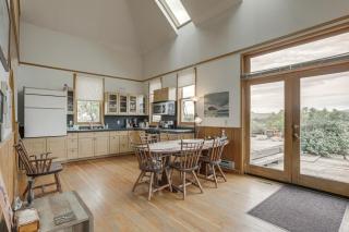 Converted Historic Schoolhouse: Wyoming Retreat - 7