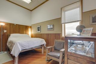 Converted Historic Schoolhouse: Wyoming Retreat - 2