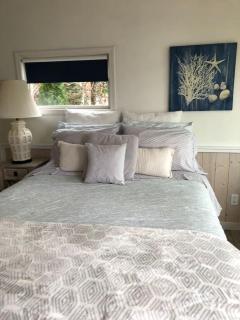 Beachfront Two Bedroom Suite with sofa bed - 5