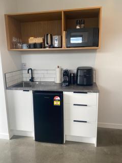 Surf & Turf Romantic Coastal Retreat - Close to Ocean Beach - 6
