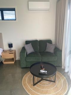 Surf & Turf Romantic Coastal Retreat - Close to Ocean Beach - 8