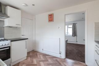 Charming 3-Bedroom Cottage in Peaceful Chalton! - 9