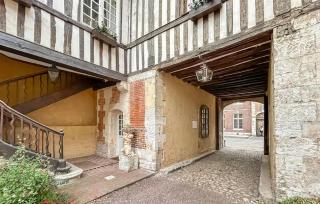 Lovely Apartment In Pont-Audemer With Wifi - 4