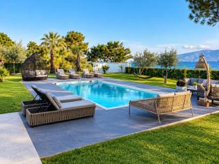 Zoza Luxury villa isthmia by the sea with private pool - 7