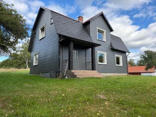 2 hus 280kvm med bastu, jacuzzi, nyrenoverat - 0